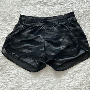 Printed Mesh Racer Run Short 4” Size Small